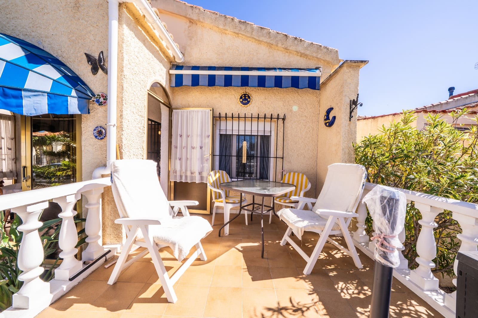 2 soverom Villa til salgs i La Marina med svømmebasseng - € 155 000 (Ref: 9635107)