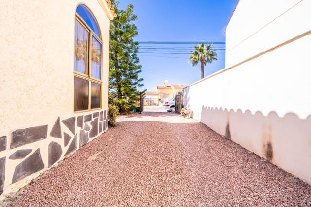 2 sovrum Villa till salu i La Marina, Elche / Elx med pool - 155 000 € (Ref: 9635107)