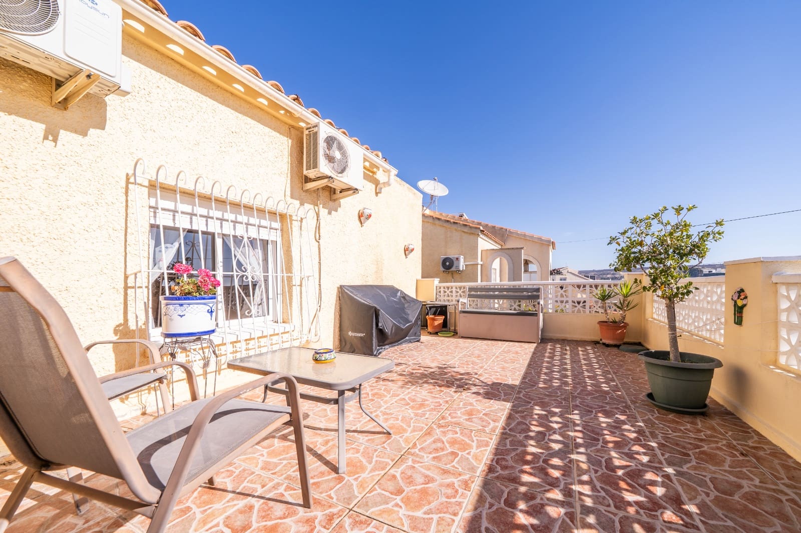 4 sovrum Villa till salu i La Marina med pool - 265 000 € (Ref: 9635108)