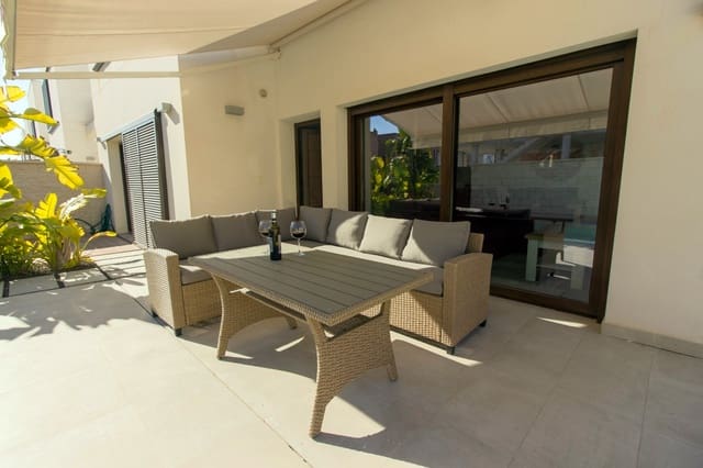 3 makuuhuone Huvila myytävänä paikassa La Marina, Elche / Elx mukana uima-altaan - 350 000 € (Ref: 9646222)