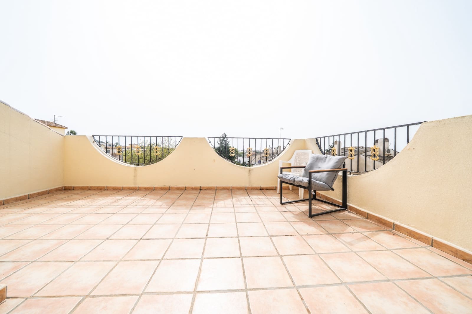 3 bedroom Terraced Villa for sale in La Marina with pool - € 195,000 (Ref: 9650657)