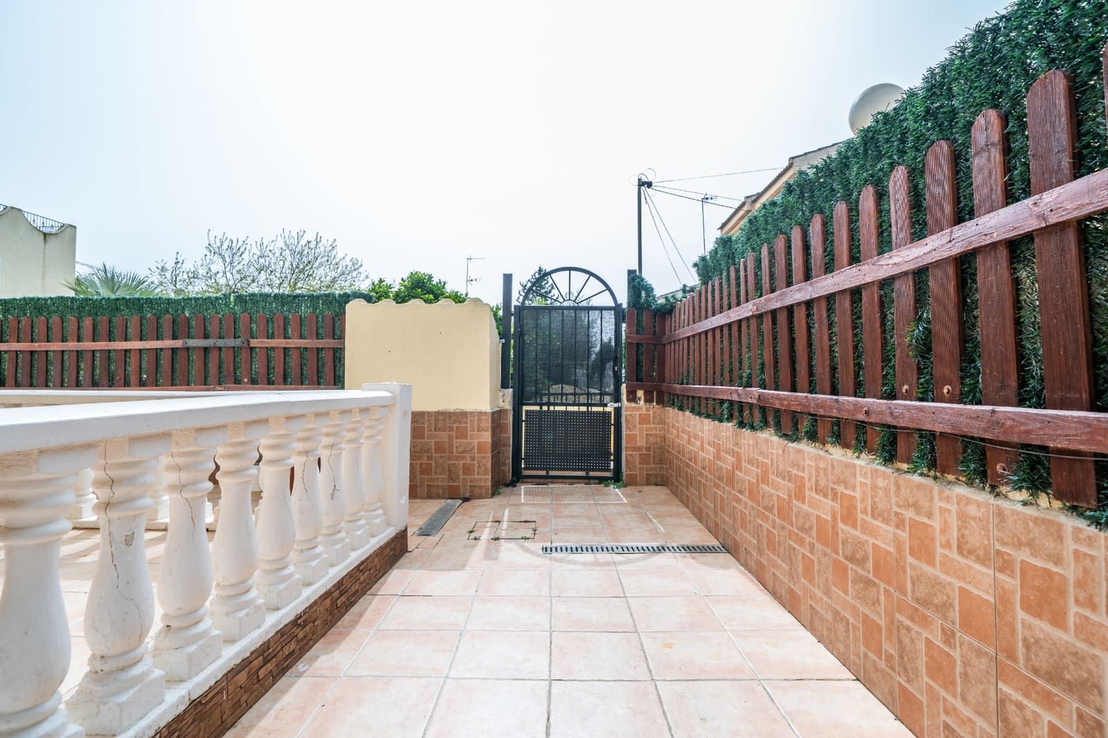 3 bedroom Terraced Villa for sale in La Marina with pool - € 195,000 (Ref: 9650657)