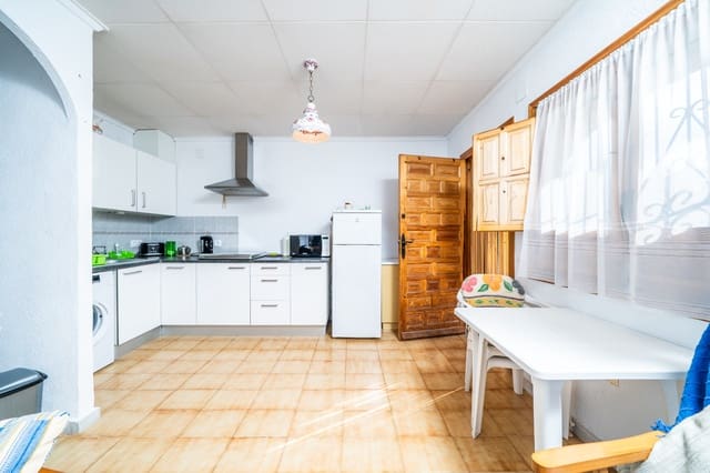 2 makuuhuone Rivitalo myytävänä paikassa La Marina, Elche / Elx mukana uima-altaan - 99 950 € (Ref: 9723525)