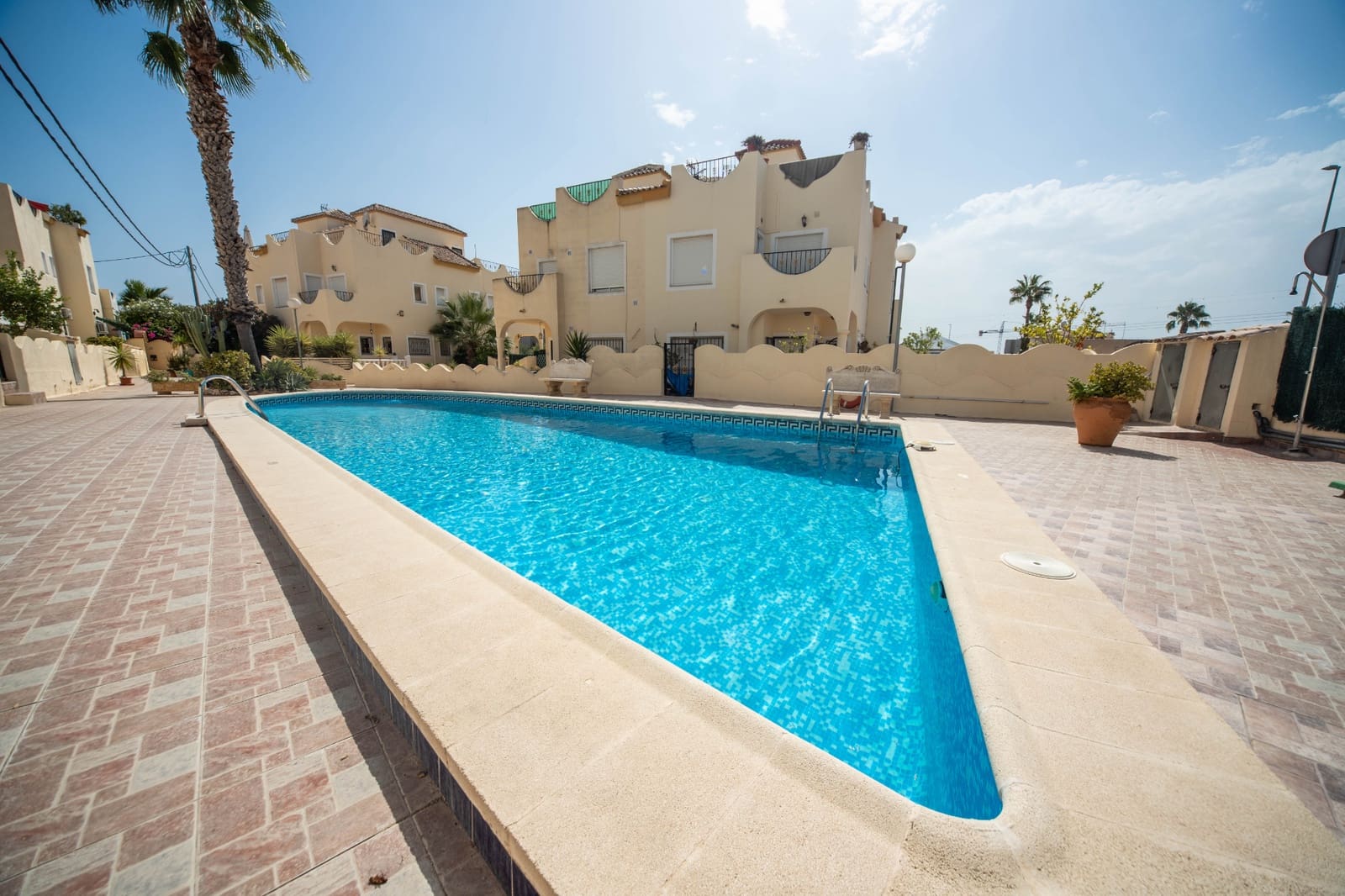 Adosado de 3 habitaciones en La Marina en venta con piscina - 199.950 € (Ref: 9733922)