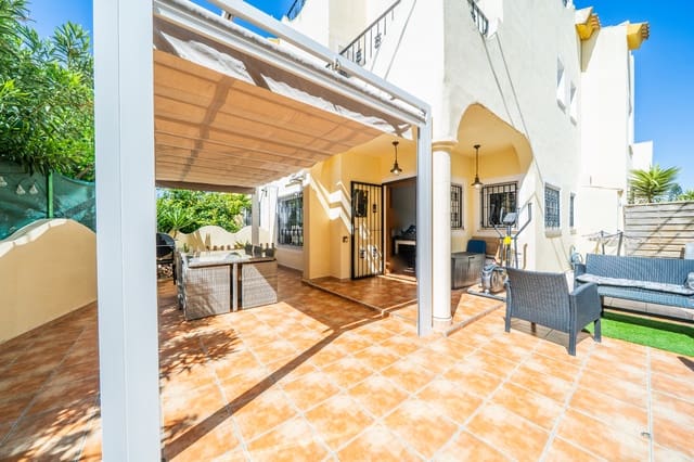 3 slaapkamer Rijtjeshuis te koop in La Marina, Elche / Elx met zwembad - € 199.950 (Ref: 9733922)