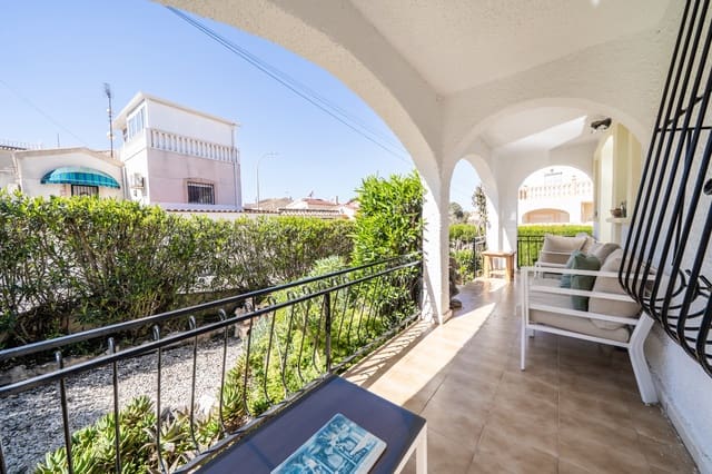 2 quarto Moradia para venda em La Marina, Elche / Elx com piscina - 179 000 € (Ref: 9739135)