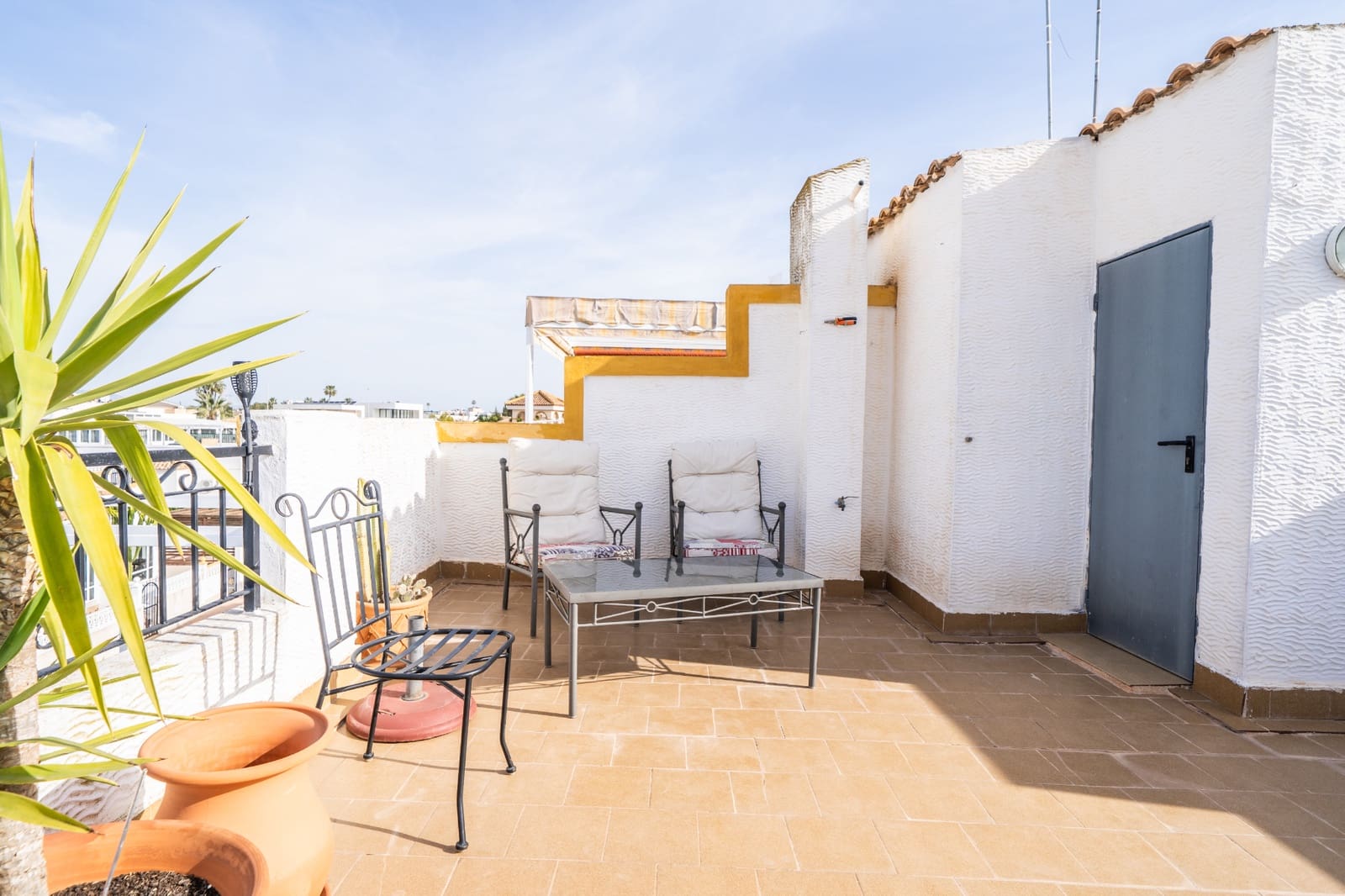 3 bedroom Semi-detached Villa for sale in La Marina with pool - € 179,000 (Ref: 9752499)