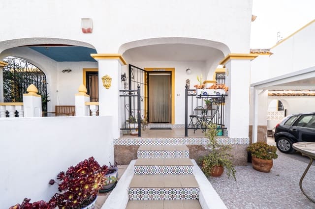 3 slaapkamer Halfvrijstaande villa te koop in La Marina, Elche / Elx met zwembad - € 179.000 (Ref: 9752499)