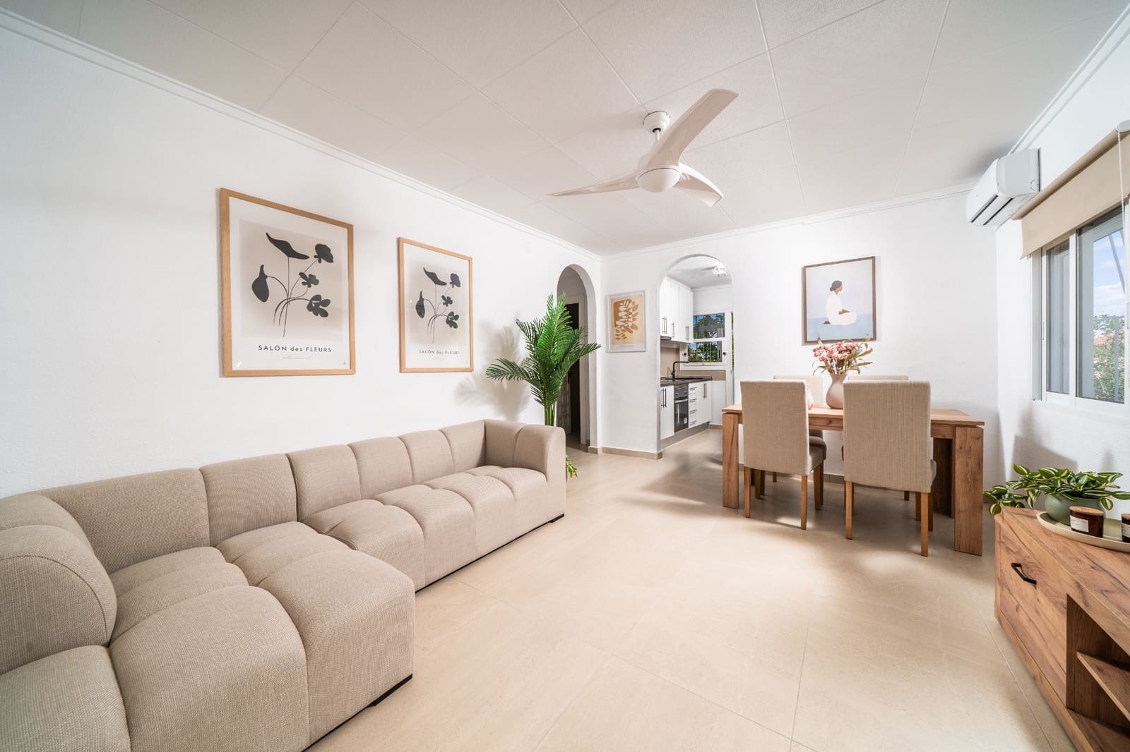 2 makuuhuone Huvila myytävänä paikassa La Marina mukana uima-altaan - 225 000 € (Ref: 9771845)