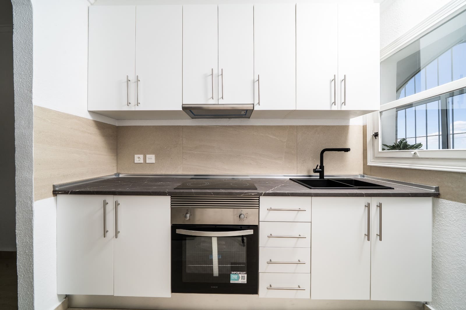 2 makuuhuone Huvila myytävänä paikassa La Marina mukana uima-altaan - 225 000 € (Ref: 9771845)