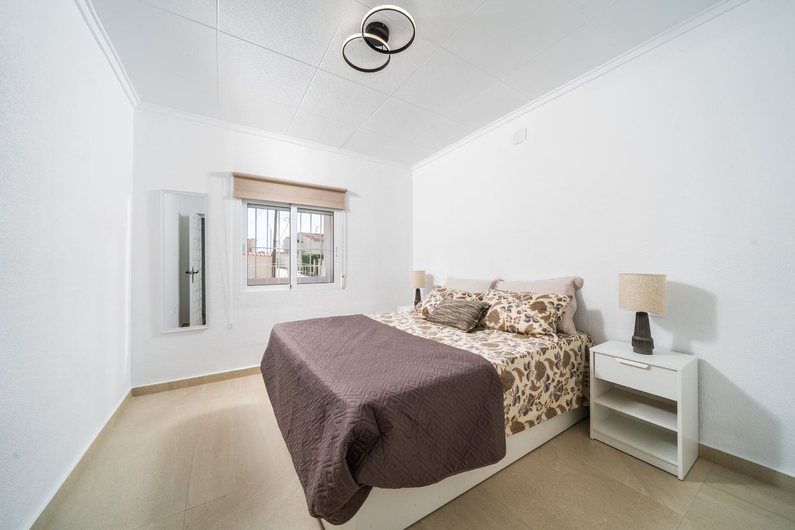 2 makuuhuone Huvila myytävänä paikassa La Marina mukana uima-altaan - 225 000 € (Ref: 9771845)