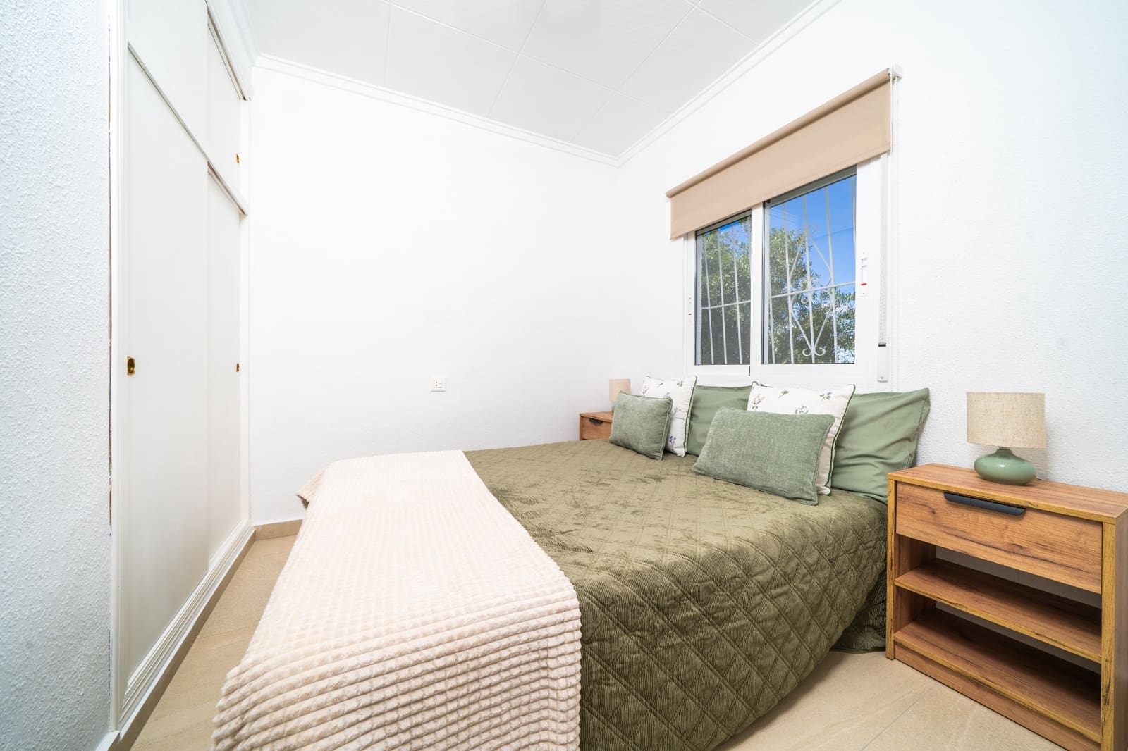 2 makuuhuone Huvila myytävänä paikassa La Marina mukana uima-altaan - 225 000 € (Ref: 9771845)