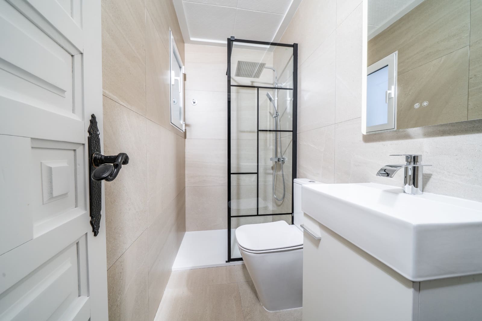 2 makuuhuone Huvila myytävänä paikassa La Marina mukana uima-altaan - 225 000 € (Ref: 9771845)