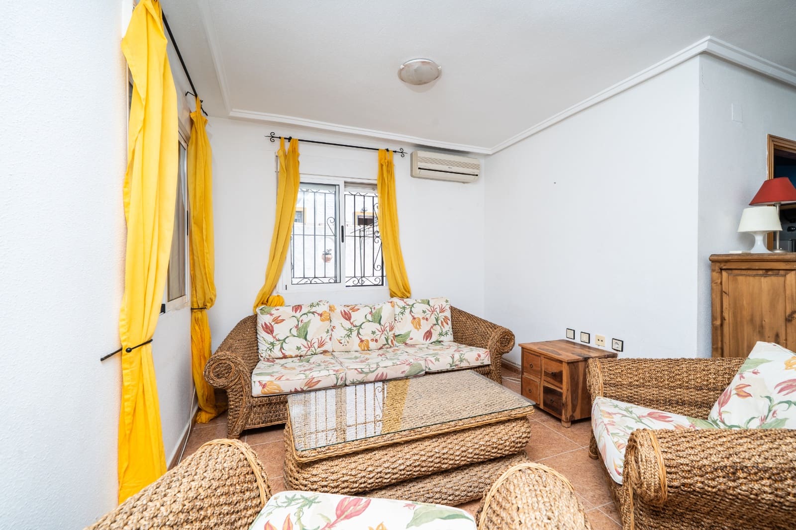 3 bedroom Semi-detached Villa for sale in La Marina with pool - € 189,000 (Ref: 9794932)