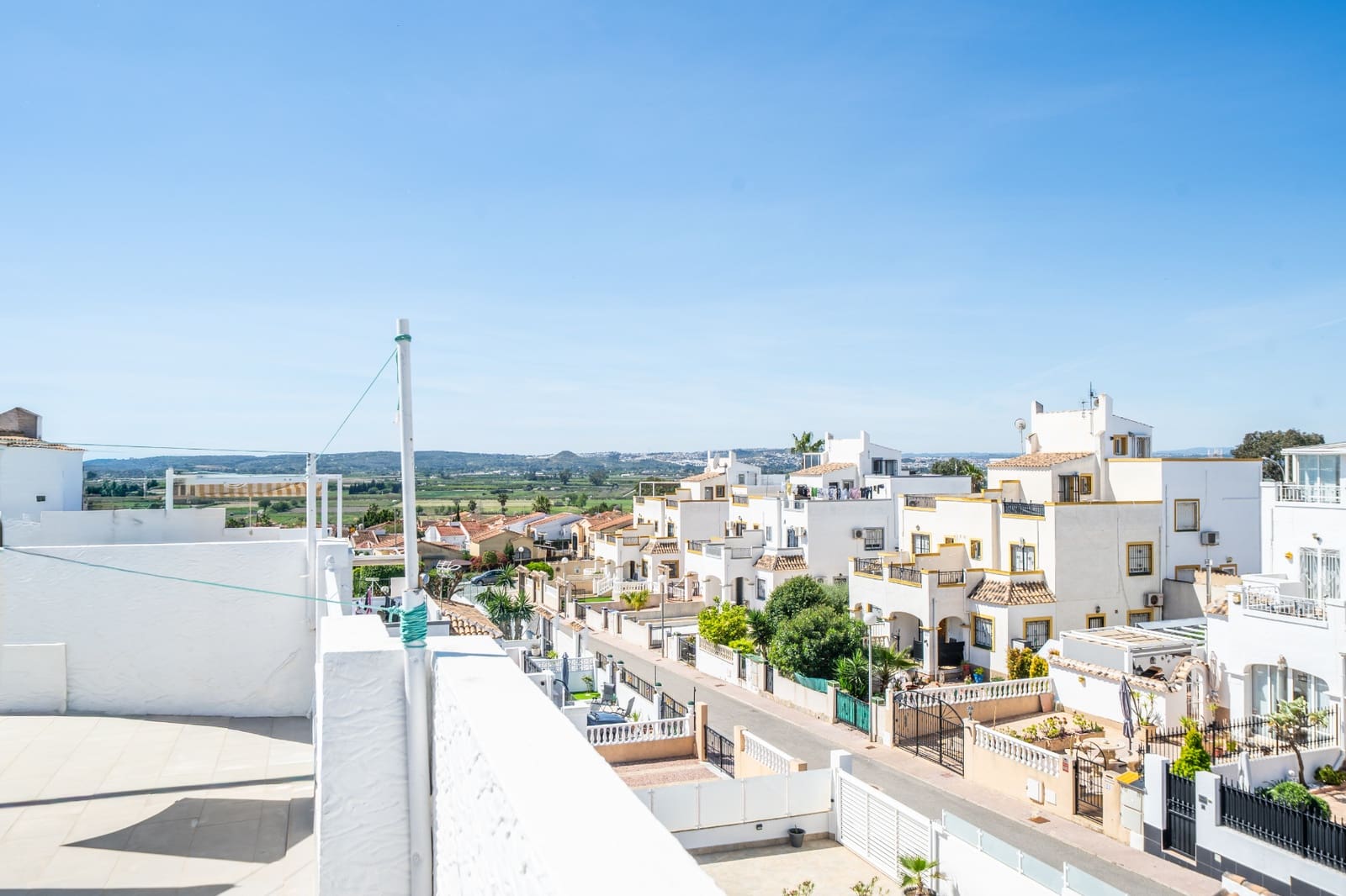 3 bedroom Semi-detached Villa for sale in La Marina with pool - € 189,000 (Ref: 9794932)