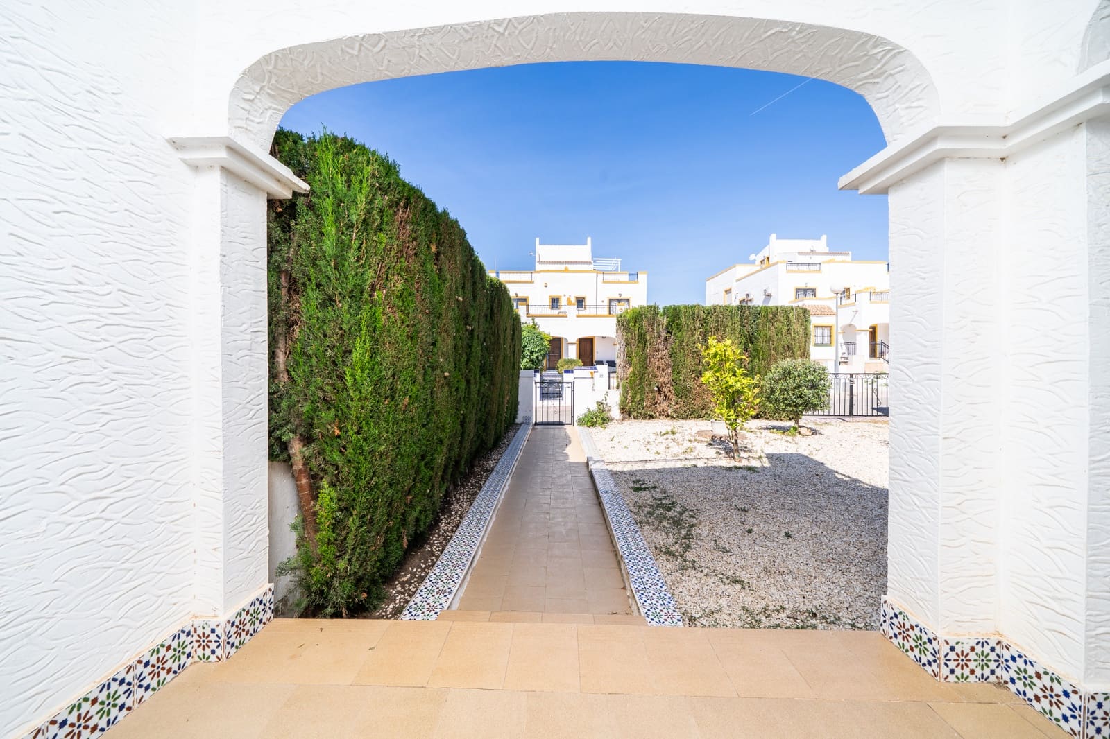 3 bedroom Semi-detached Villa for sale in La Marina with pool - € 189,000 (Ref: 9794932)