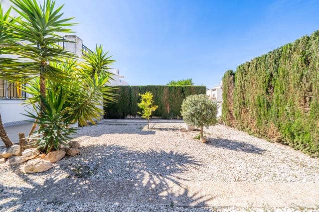 3 soveværelse Semi-Rækkehus til salg i La Marina, Elche / Elx med swimmingpool - € 189.000 (Ref: 9794932)