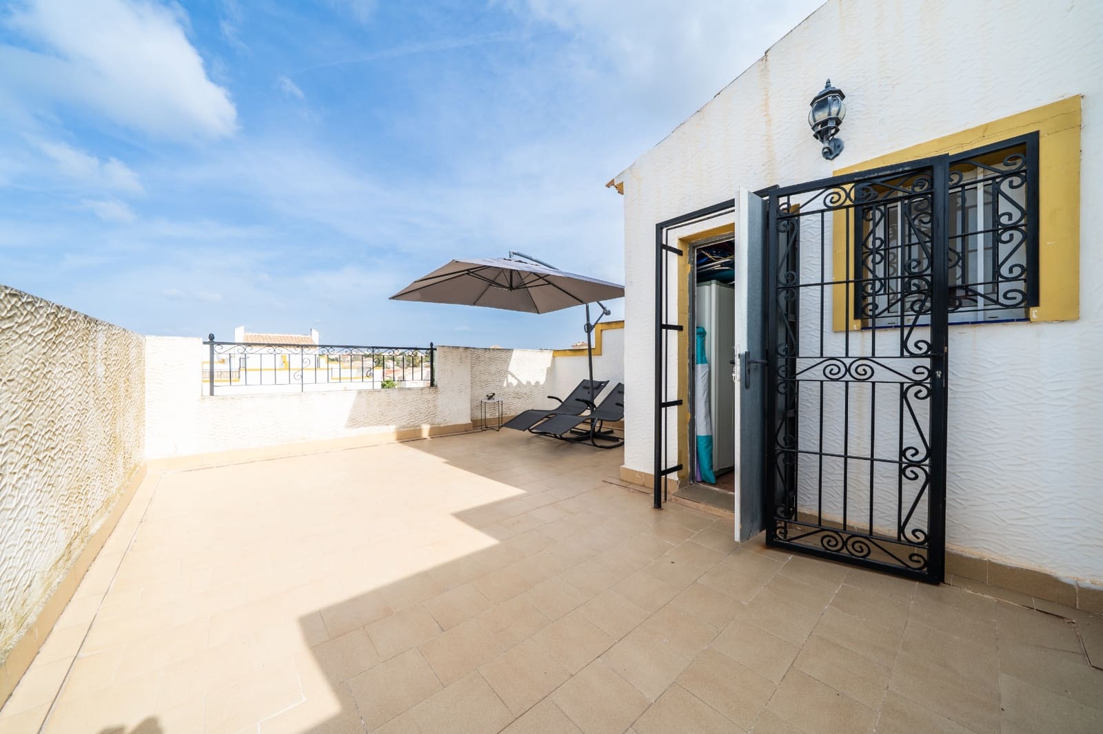 3 sovrum Semi-fristående Villa till salu i La Marina med pool - 189 000 € (Ref: 9801472)