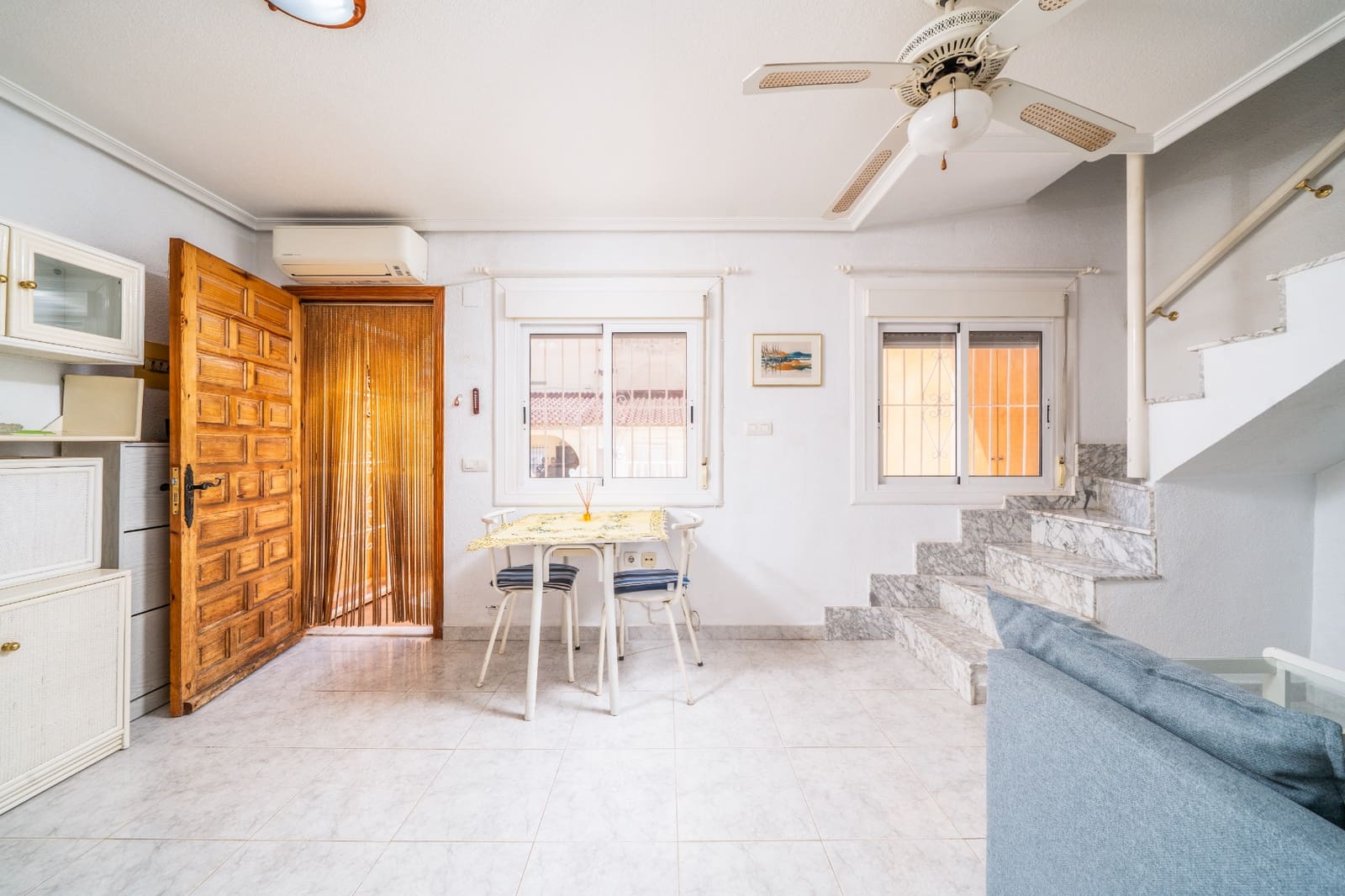 2 Zimmer Reihenhaus zu verkaufen in La Marina mit Pool - 129.950 € (Ref: 9815029)
