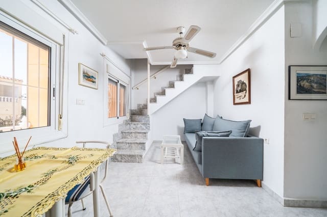 2 Zimmer Reihenhaus zu verkaufen in La Marina, Elche / Elx mit Pool - 129.950 € (Ref: 9815029)