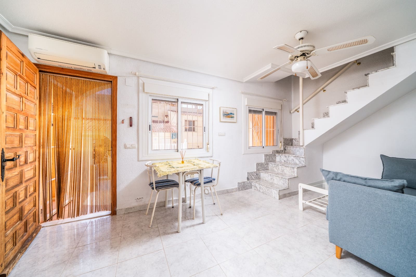 2 Zimmer Reihenhaus zu verkaufen in La Marina mit Pool - 129.950 € (Ref: 9815029)