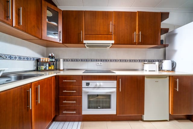 Adosado de 1 habitación en La Marina, Elche / Elx en venta con piscina - 90.000 € (Ref: 9820859)