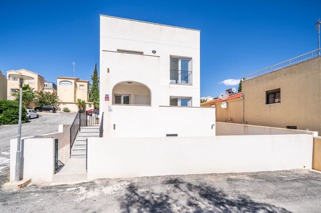 3 soveværelse Villa til salg i La Marina, Elche / Elx med swimmingpool - € 295.000 (Ref: 9834262)