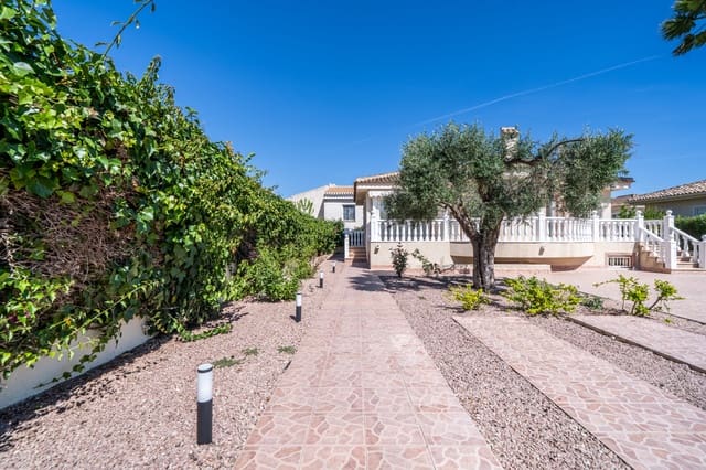 4 soveværelse Villa til salg i La Marina, Elche / Elx med swimmingpool - € 425.000 (Ref: 9850125)