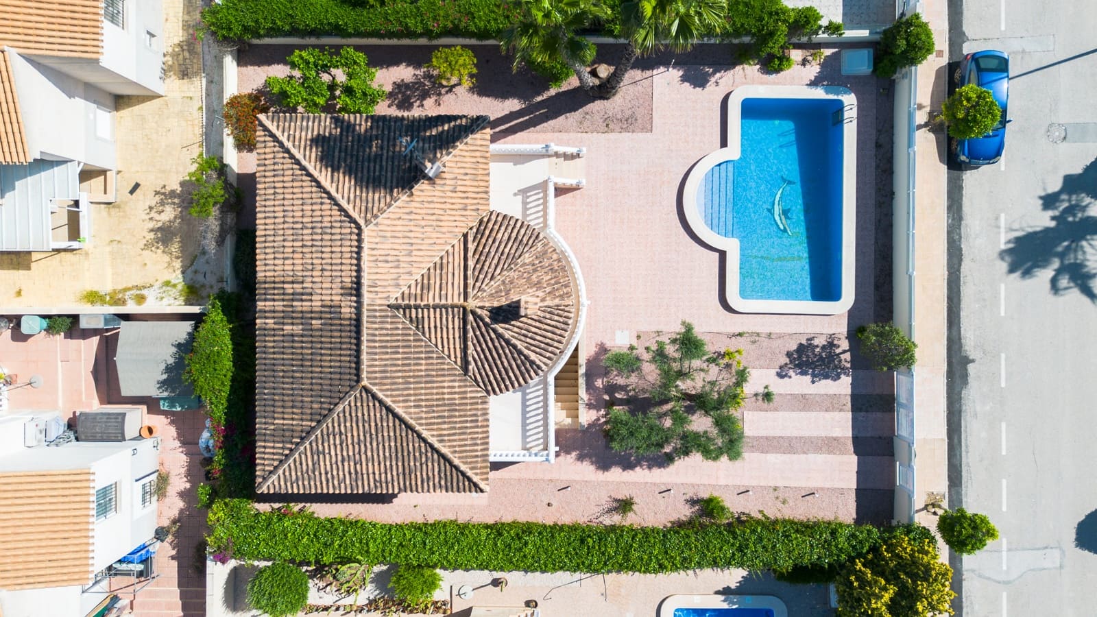 Chalet de 4 habitaciones en La Marina en venta con piscina - 425.000 € (Ref: 9850125)