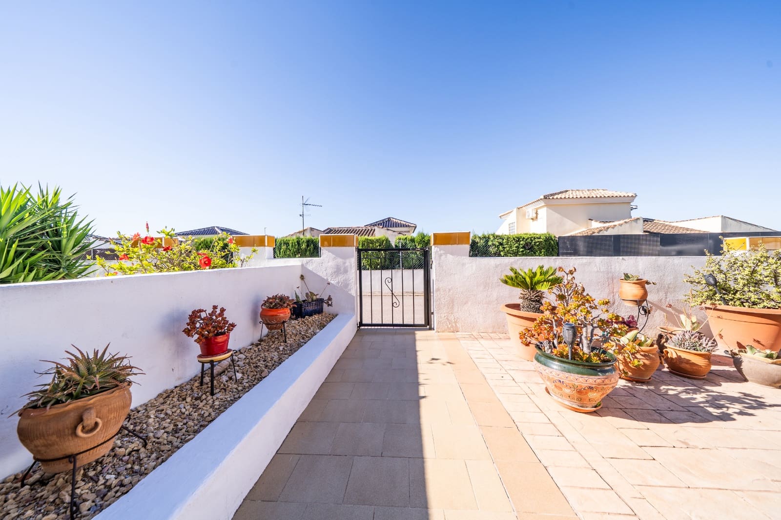 3 bedroom Semi-detached Villa for sale in La Marina with pool - € 210,000 (Ref: 9852124)