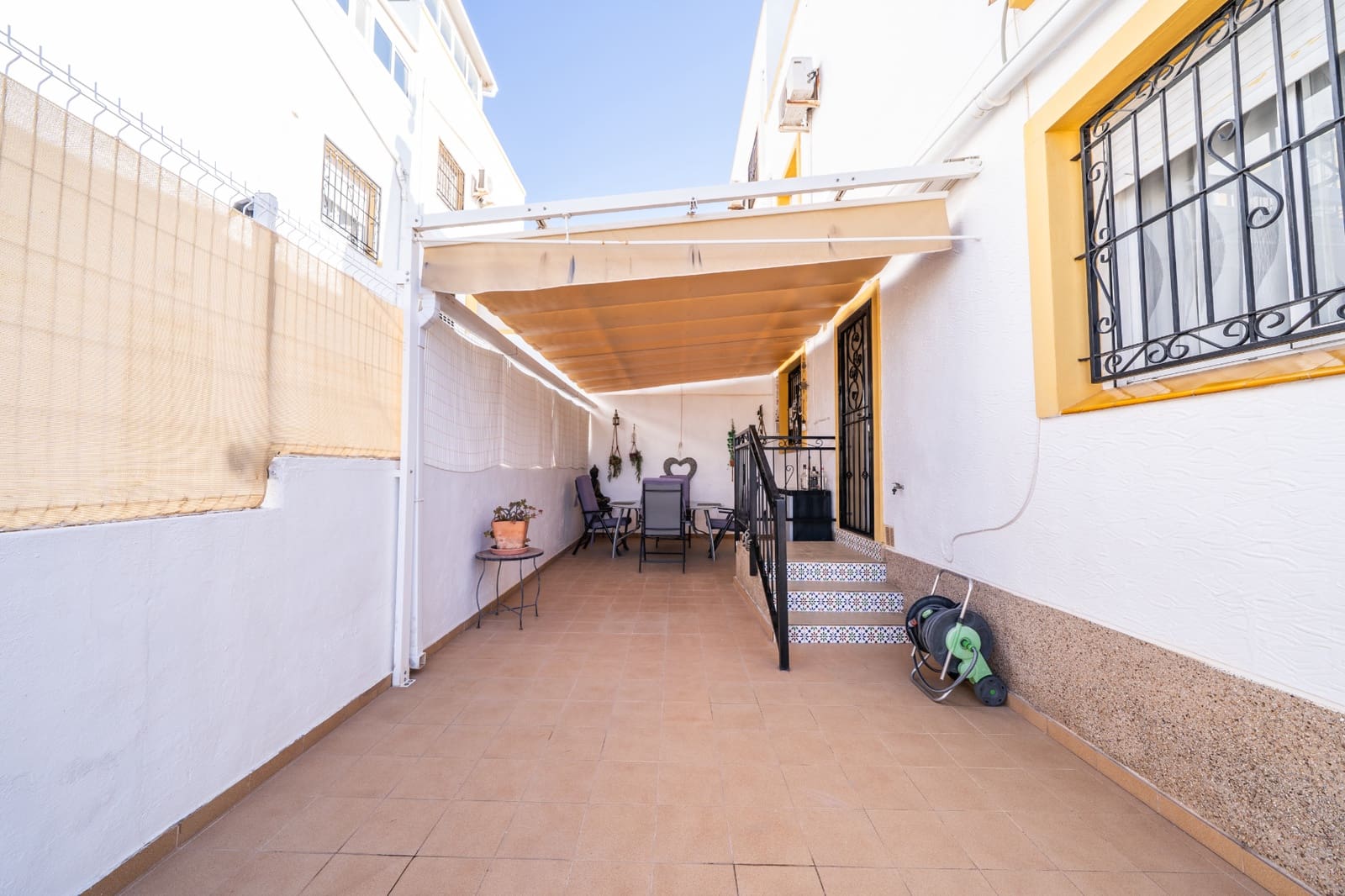 3 bedroom Semi-detached Villa for sale in La Marina with pool - € 210,000 (Ref: 9852124)