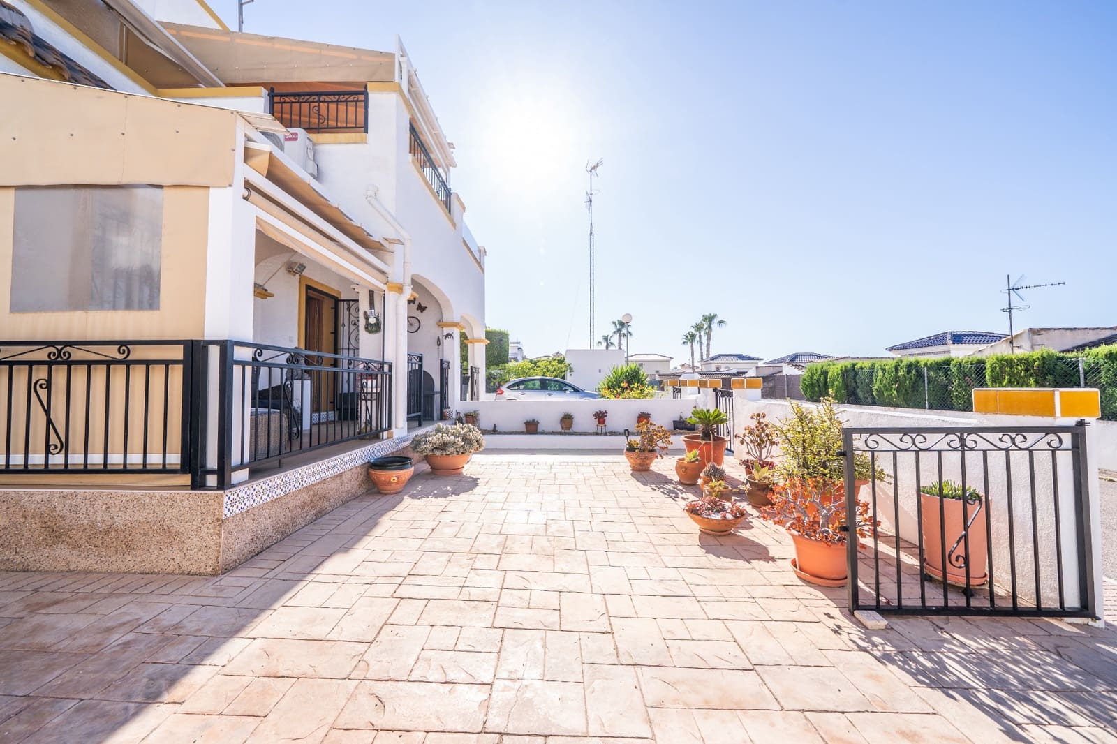 3 bedroom Semi-detached Villa for sale in La Marina with pool - € 210,000 (Ref: 9852124)