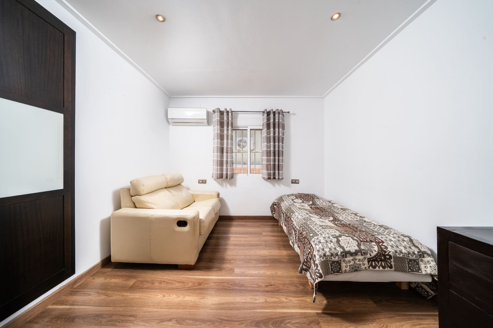 3 sypialnia Willa na sprzedaż w La Marina z basenem - 269 000 € (Ref: 9860662)