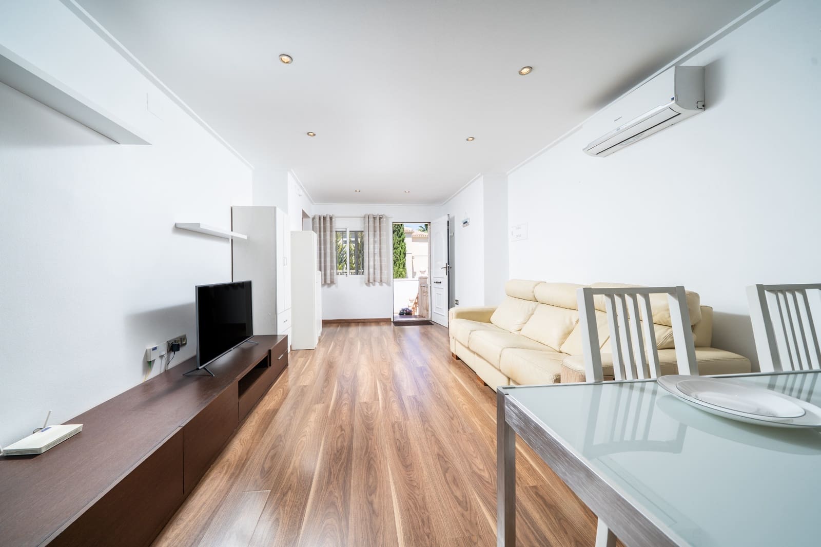 3 sypialnia Willa na sprzedaż w La Marina z basenem - 269 000 € (Ref: 9860662)
