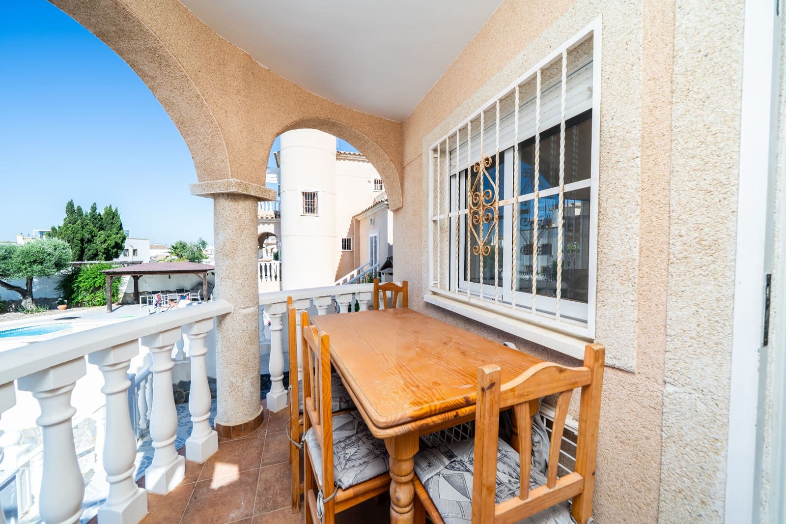 4 soveværelse Villa til salg i La Marina med swimmingpool - € 395.500 (Ref: 9863436)