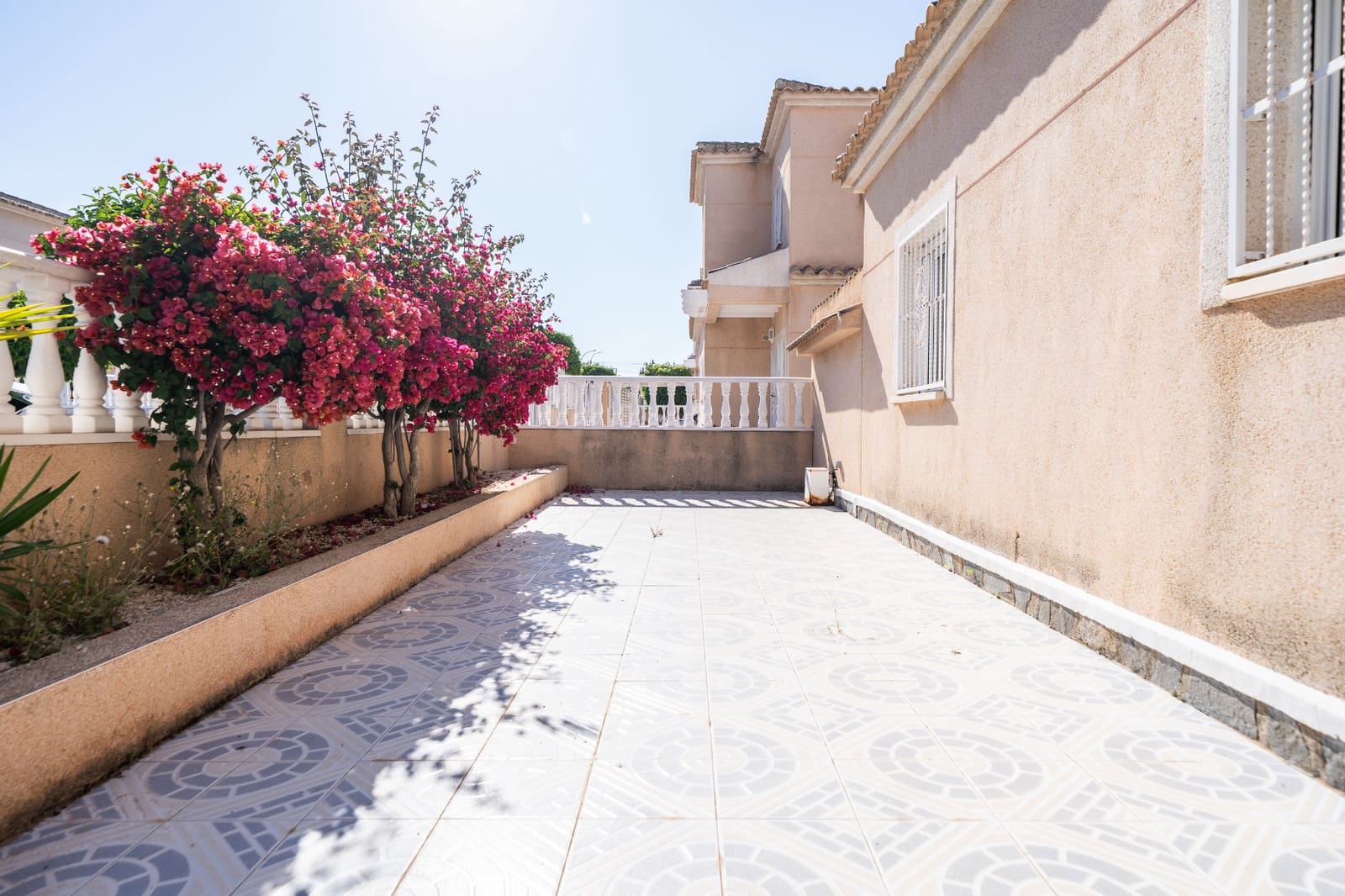4 soveværelse Villa til salg i La Marina med swimmingpool - € 395.500 (Ref: 9863436)