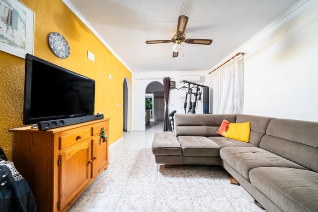 2 soveværelse Villa til salg i La Marina, Elche / Elx med swimmingpool - € 199.750 (Ref: 9867313)