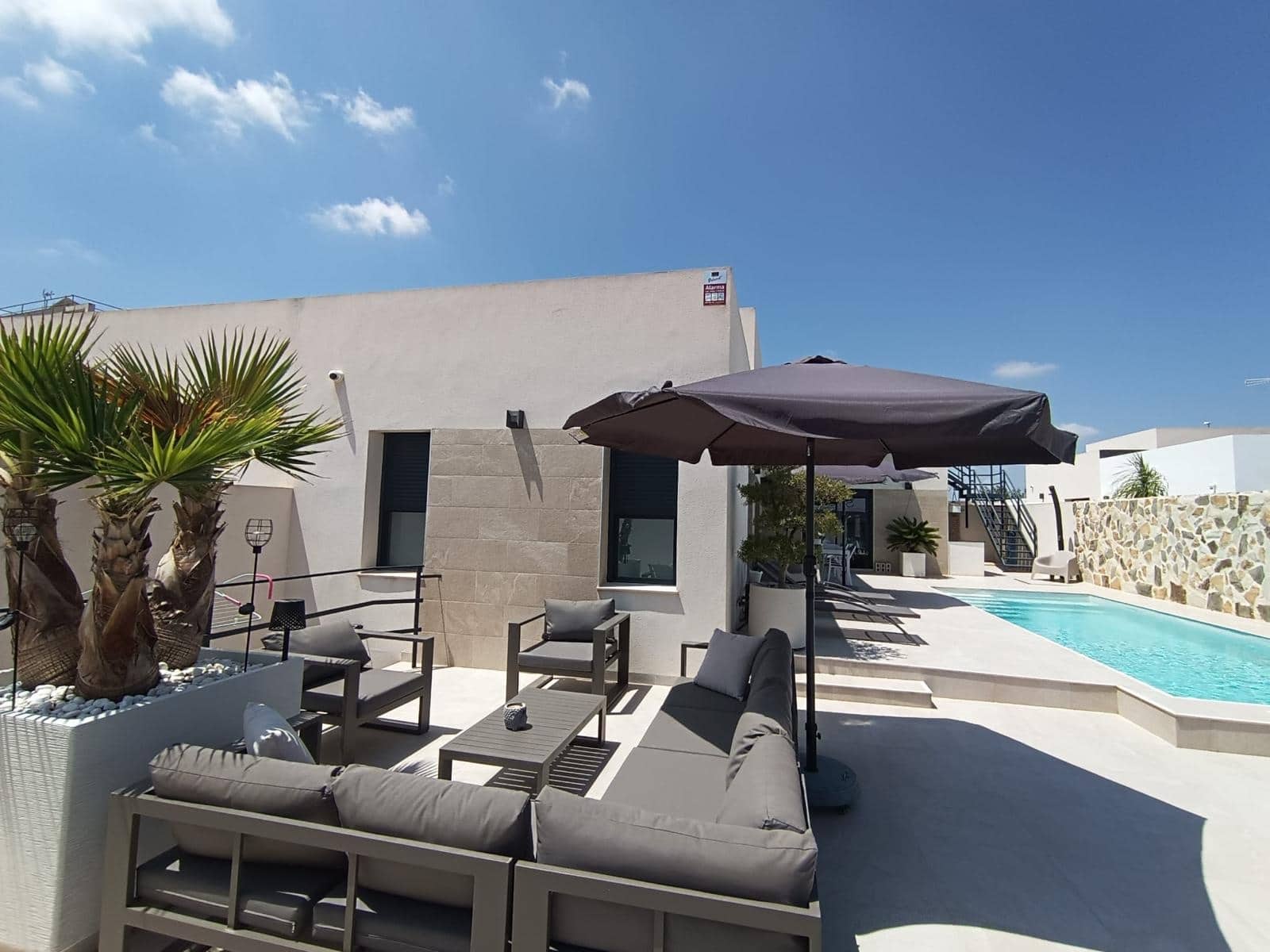 3 bedroom Villa for sale in Daya Nueva with pool - € 445,000 (Ref: 9867314)