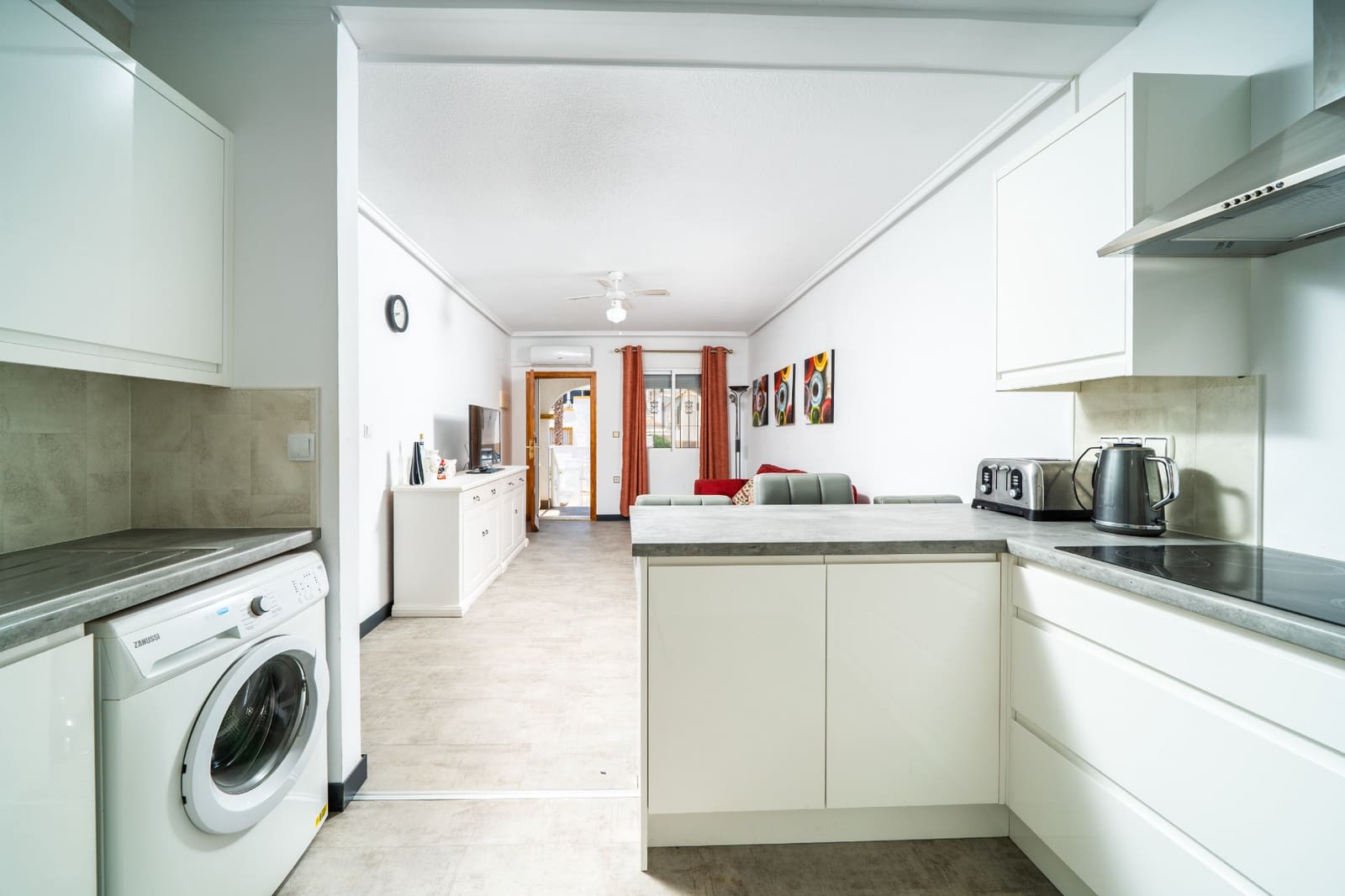 3 sovrum Semi-fristående Villa till salu i La Marina med pool - 189 000 € (Ref: 9874005)