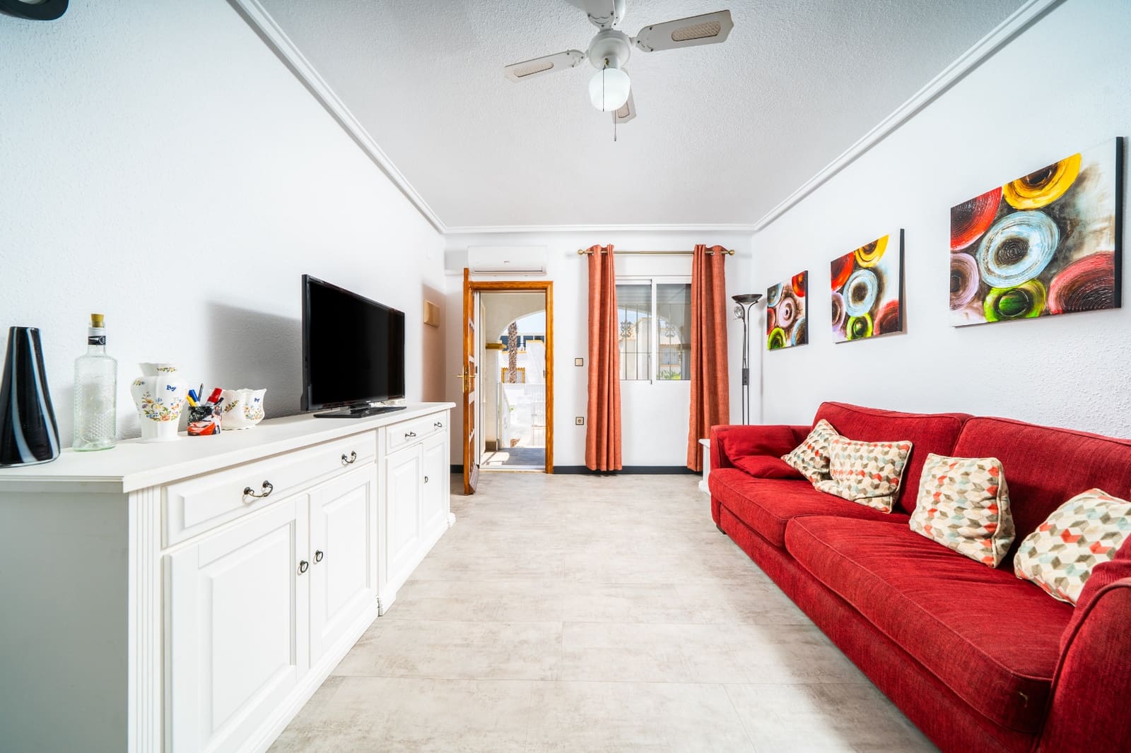 3 sovrum Semi-fristående Villa till salu i La Marina med pool - 189 000 € (Ref: 9874005)