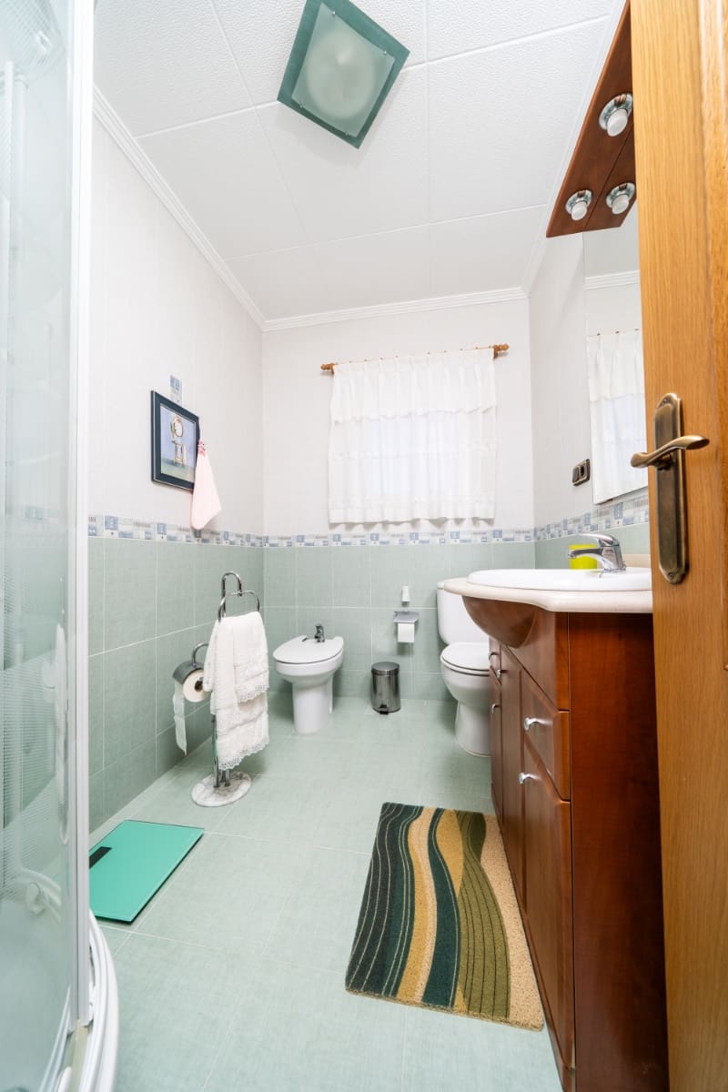 4 soveværelse Villa til salg i La Marina med swimmingpool - € 279.000 (Ref: 9880224)