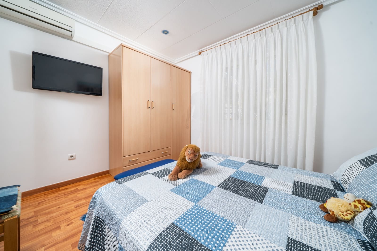 4 soveværelse Villa til salg i La Marina med swimmingpool - € 279.000 (Ref: 9880224)