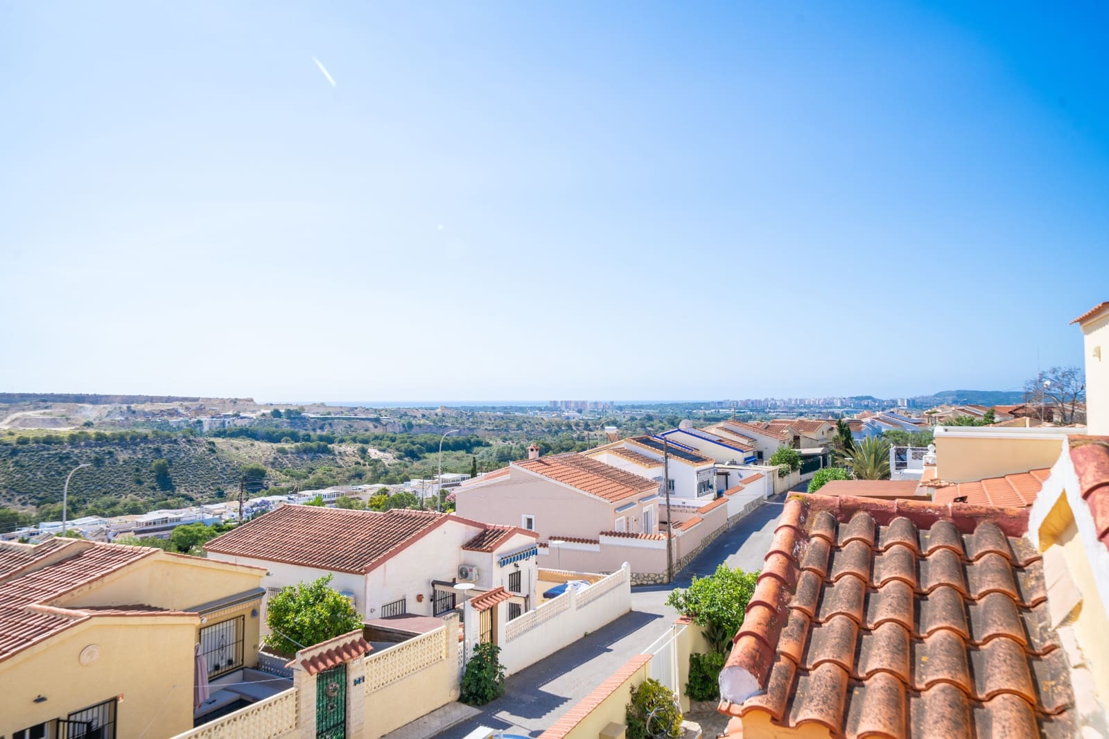 4 soveværelse Villa til salg i La Marina med swimmingpool - € 279.000 (Ref: 9880224)