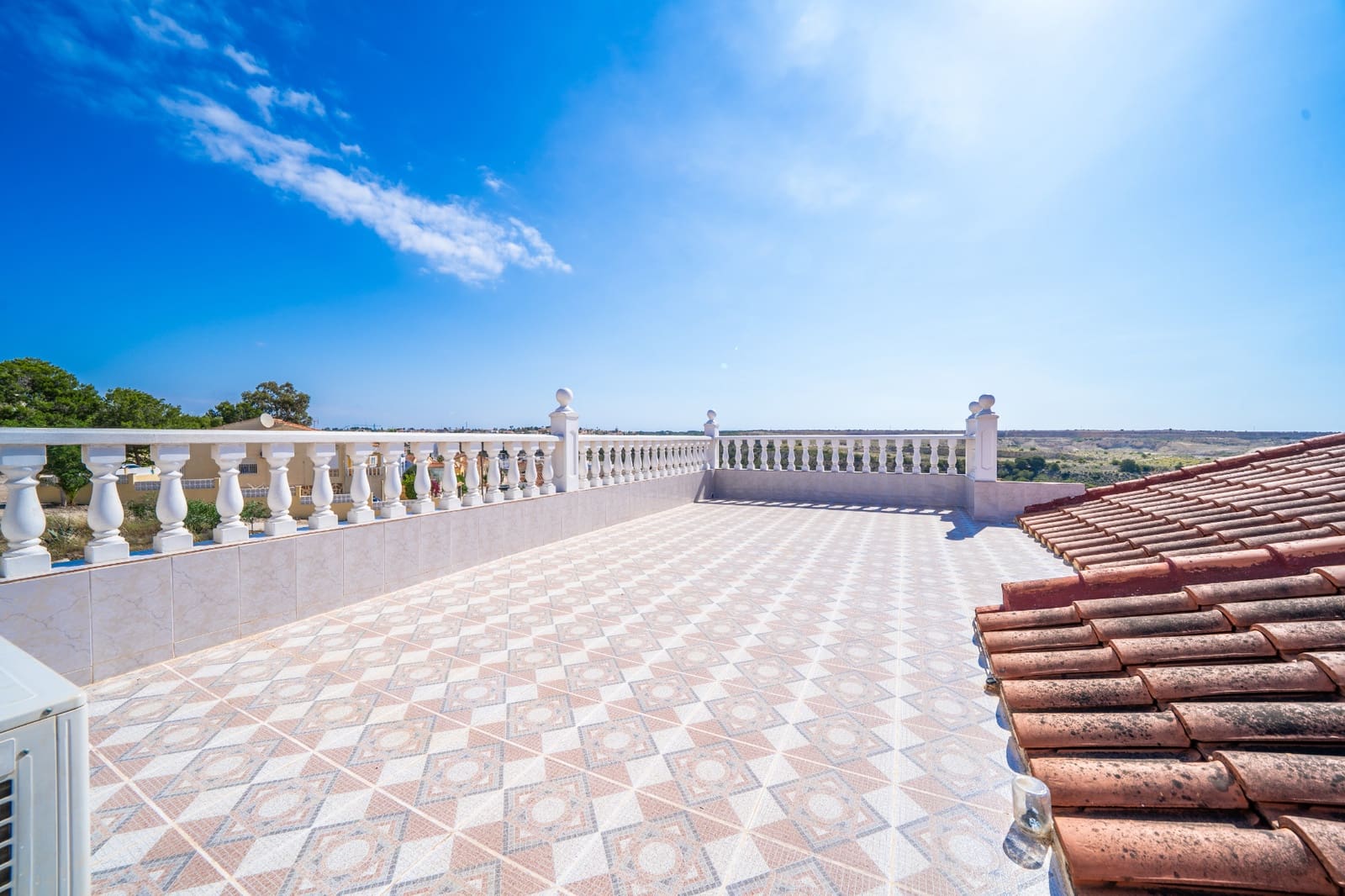 4 soveværelse Villa til salg i La Marina med swimmingpool - € 279.000 (Ref: 9880224)