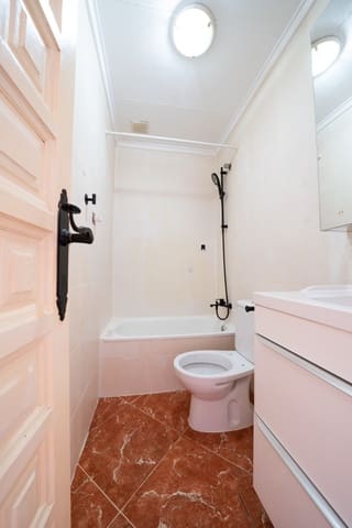 2 Zimmer Reihenhaus zu verkaufen in La Marina, Elche / Elx mit Pool - 124.000 € (Ref: 9902101)