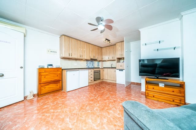2 Zimmer Reihenhaus zu verkaufen in La Marina, Elche / Elx mit Pool - 124.000 € (Ref: 9902101)