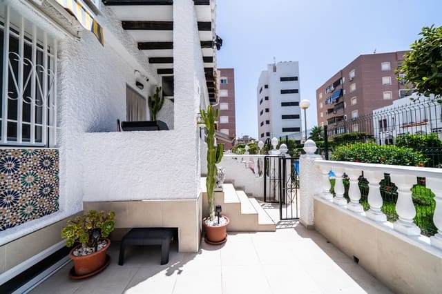 3 sypialnia Dom szeregowy na sprzedaż w La Mata, Torrevieja z basenem - 219 000 € (Ref: 9925145)