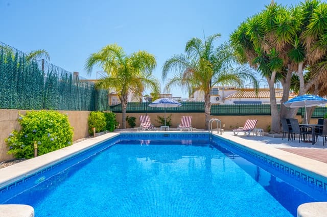 3 soveværelse Villa til salg i La Marina, Elche / Elx med swimmingpool - € 349.000 (Ref: 9937229)