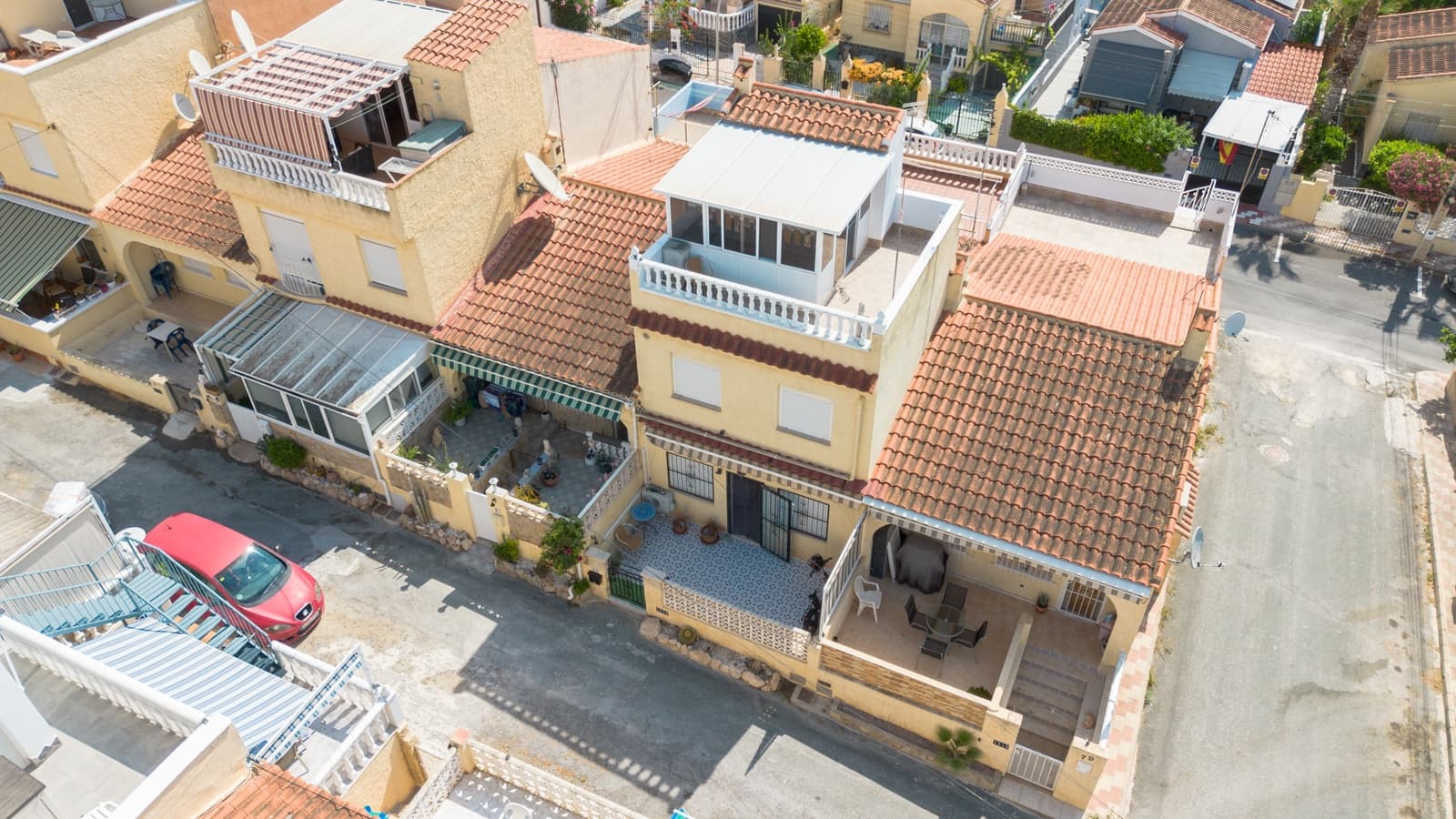 2 chambre Villa/Maison Mitoyenne à vendre à La Marina avec piscine - 129 000 € (Ref: 9941197)