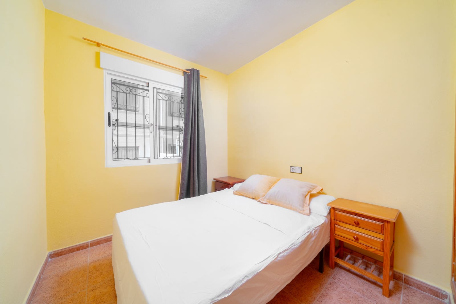 3 slaapkamer Halfvrijstaande villa te koop in La Marina met zwembad - € 189.000 (Ref: 9944449)